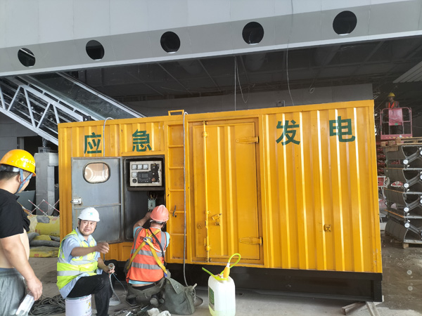 西市怎样判断空气滤清器是否需要更换？
