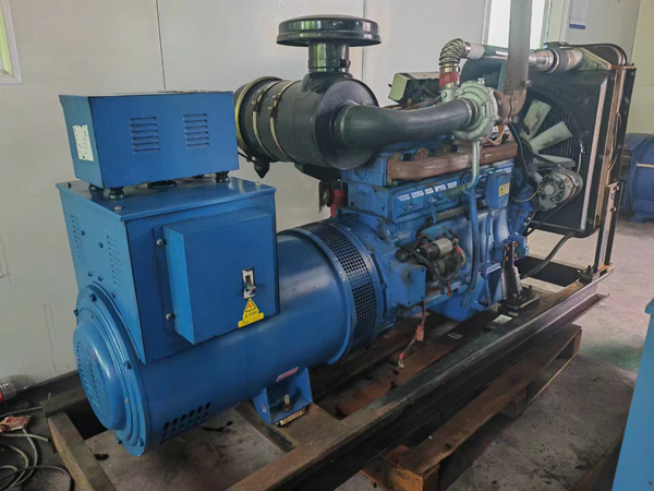 西市100kW柴油发电机组使用多级机油有哪些优缺点？